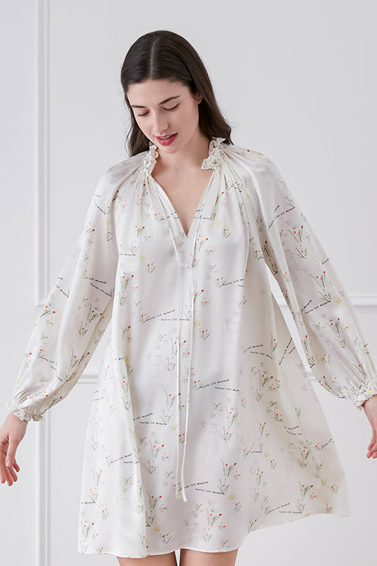 Princess Louise 长袖短睡裙