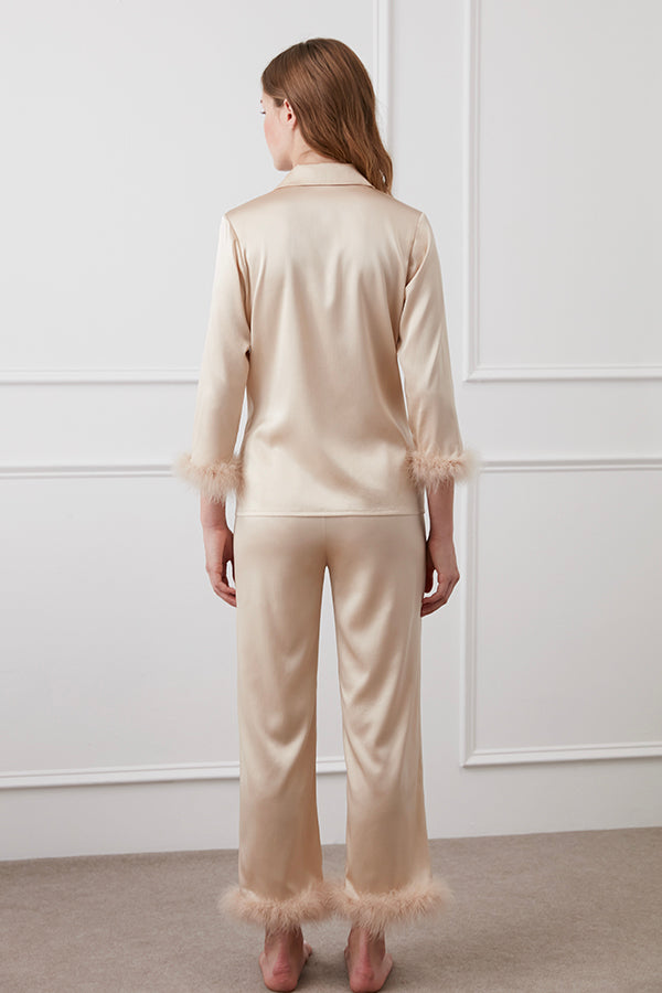 Diva 羽毛睡衣套装