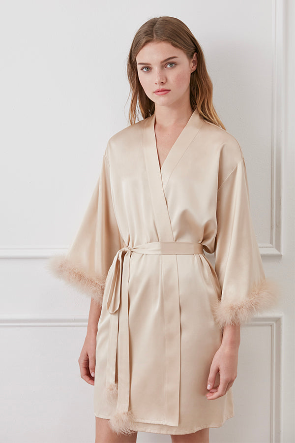 Diva 羽毛短睡袍