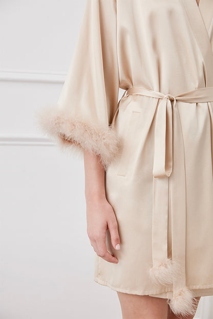 Diva 羽毛短睡袍